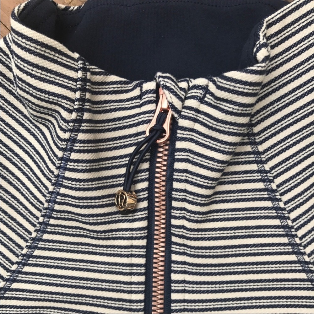 •Rare•LuLuLemon Forme Jacket II - Picture 4 of 8